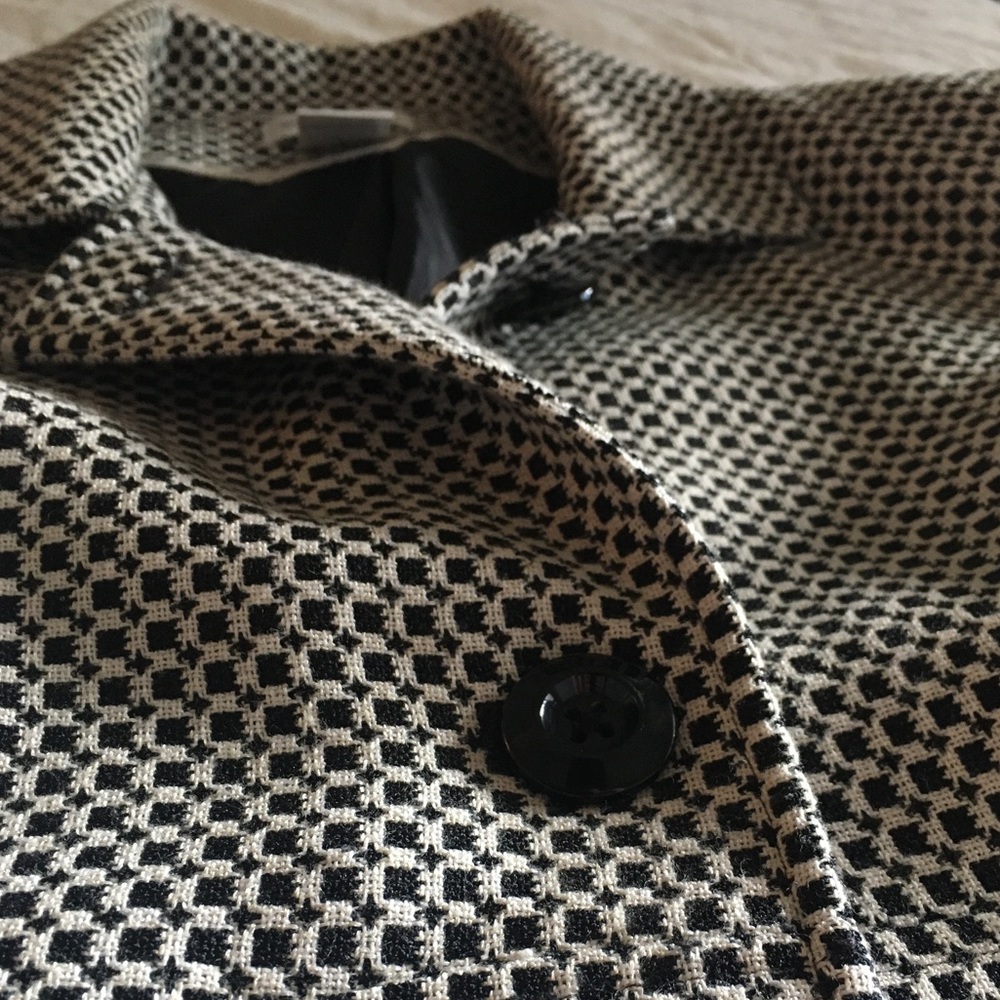 Blazer - Picture 7 of 8